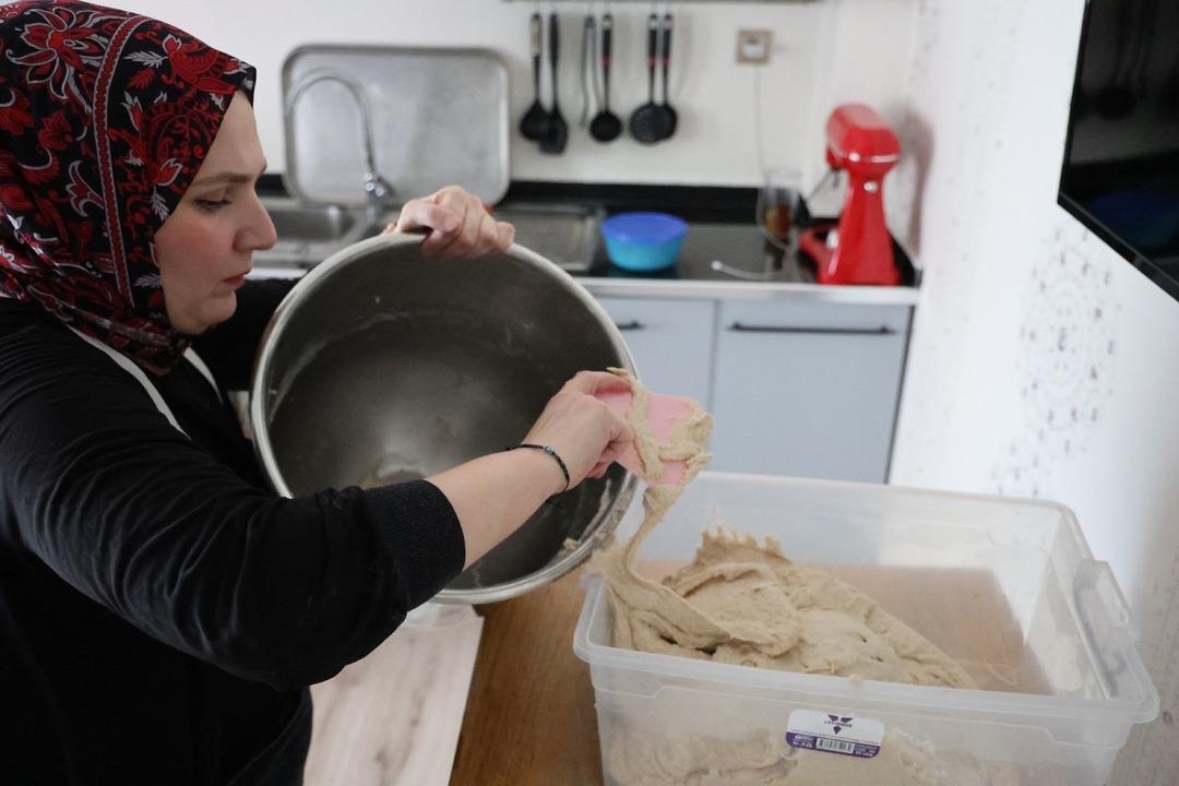Banka yöneticiliğinden ekmek patronluğuna: Pandemide anne oldu, yaşadığı buhranı hamurla aştı: "Bütün hastalıklarım iyileşti" 1