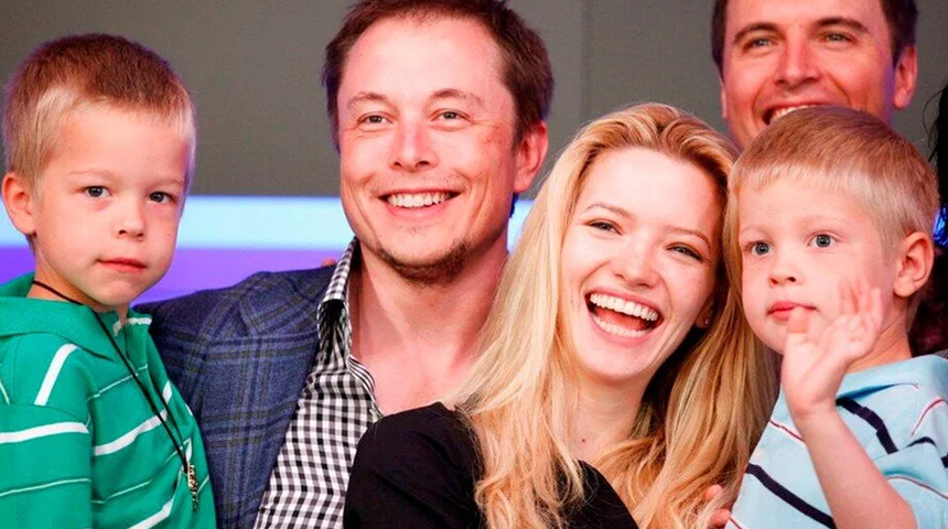 Cinsiyet değiştirmişti! Babası destek olmuyor... Elon Musk'ın kızı podyumda yürüdü