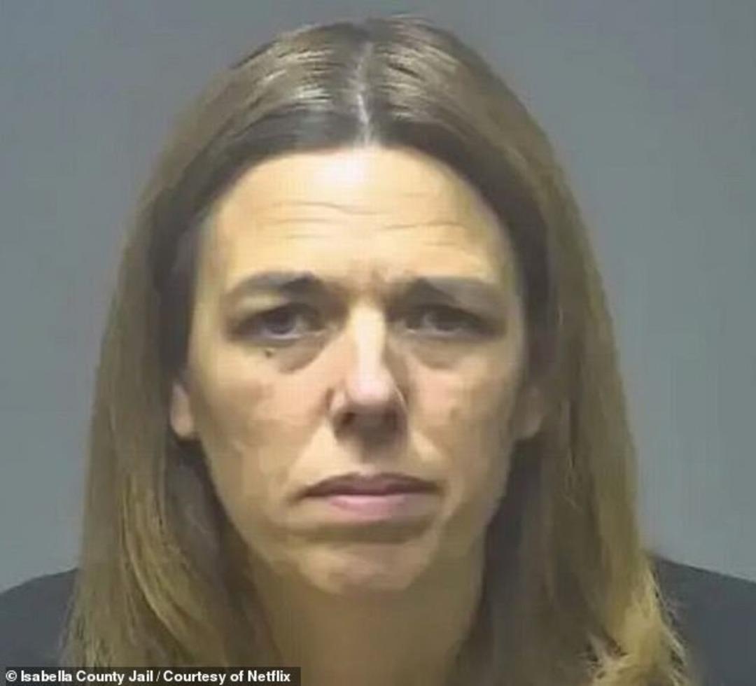 Küçük kız yıllarca taciz edildi! FBI suçlunun öz annesi olduğunu ortaya çıkardı 4