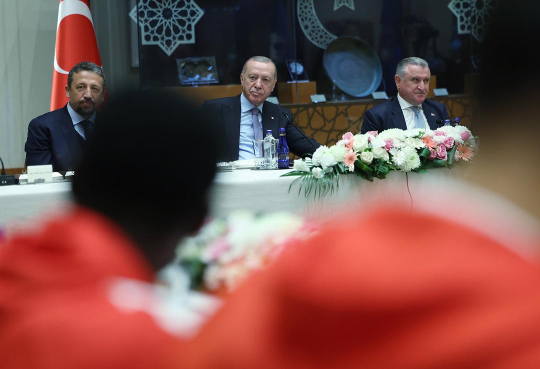 Cumhurbaşkanı Erdoğan dan 2025 Avrupa Basketbol Şampiyonası nda 2. olan A Milli Erkek Basketbol Takımını tebrik etti 7