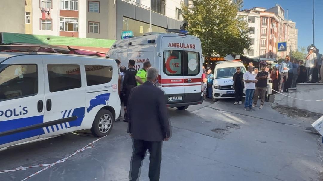 Esenyurt ta acı olay! Servis minibüsünün çarptığı anne yaralandı, bebeği hayatını kaybetti 2