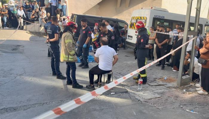 Esenyurt'ta acı olay! Servis minibüsünün çarptığı anne yaralandı, bebeği hayatını kaybetti