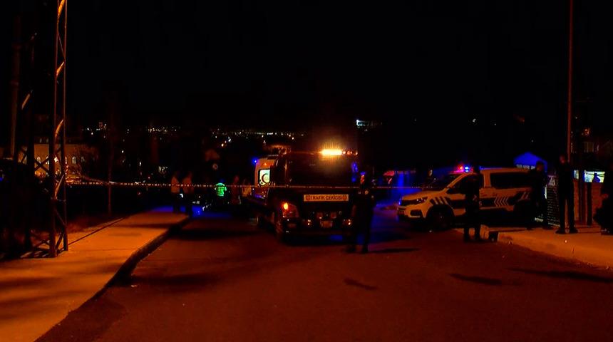 İstanbul'da feci kaza! Motosiklet devrildi: 2 ölü