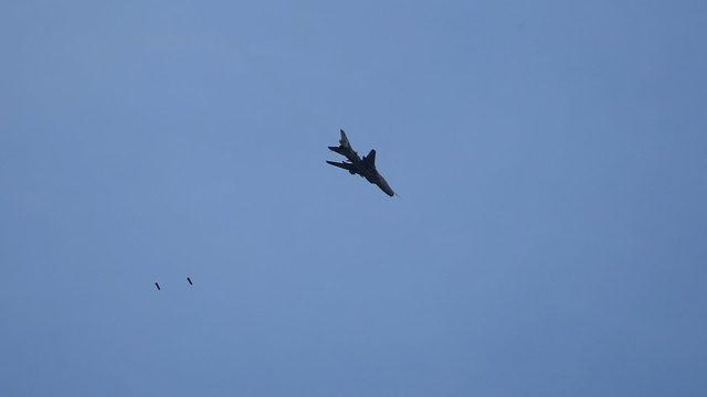 Suriye ordusuna ait savaş uçağı