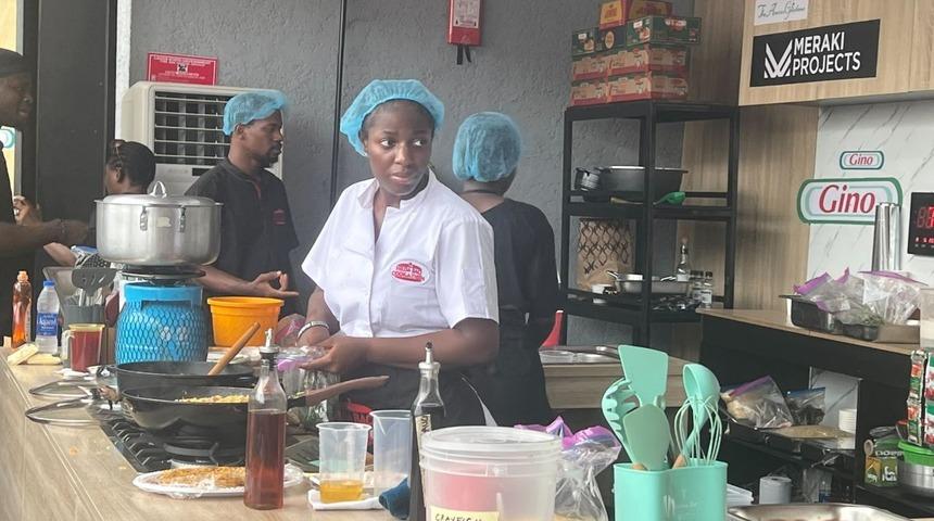 Nijeryalı şef dev pilavla dünya rekoru kırdı! 