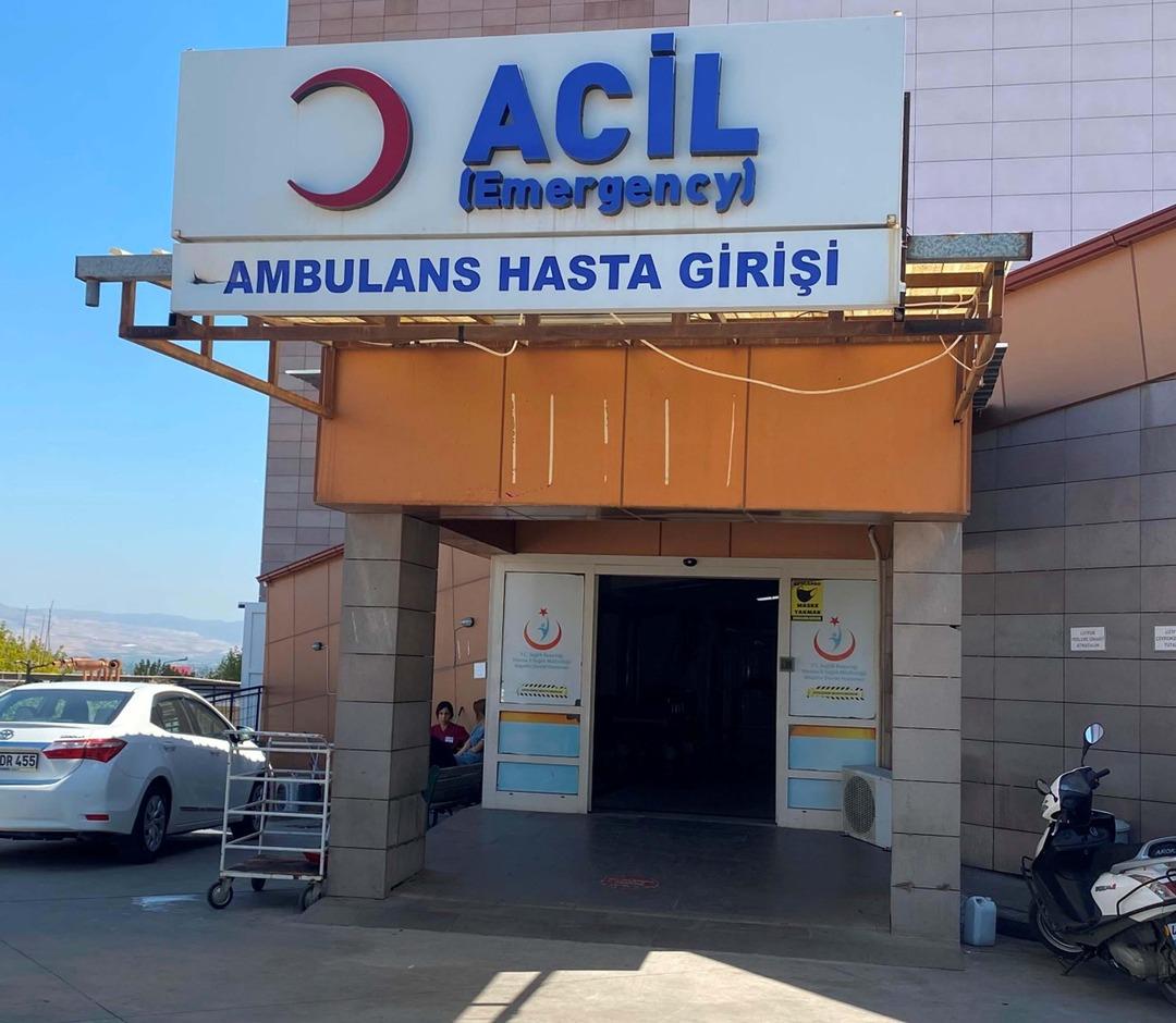 Manisa da kahreden olay: Ağaç kesmek isterken boğazını kesip can verdi! 2