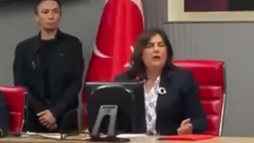 Aydın belediye meclisinde gerginlik! Çerçioğlu, reddedilince Geçerli değil dedi... CHP sıralarından kahkaha sesleri yükseldi 2