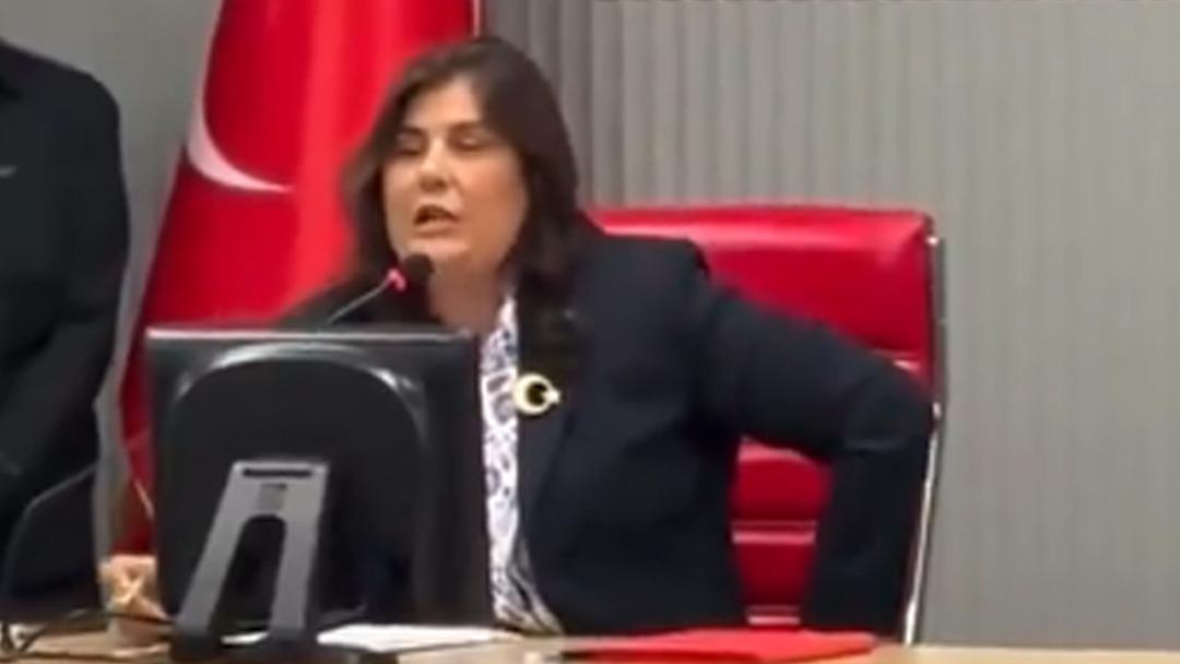 Aydın belediye meclisinde gerginlik! Çerçioğlu, reddedilince Geçerli değil dedi... CHP sıralarından kahkaha sesleri yükseldi 3