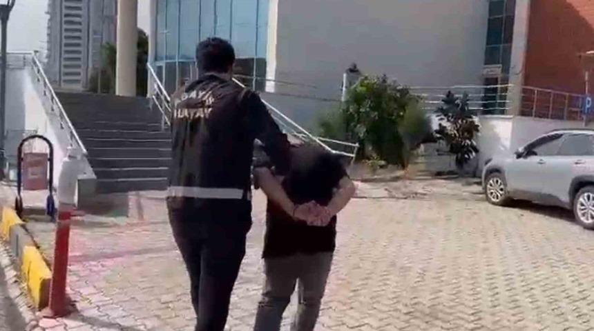 İskenderun'da elektrik aracından hırsızlık şüphelisi yakalandı