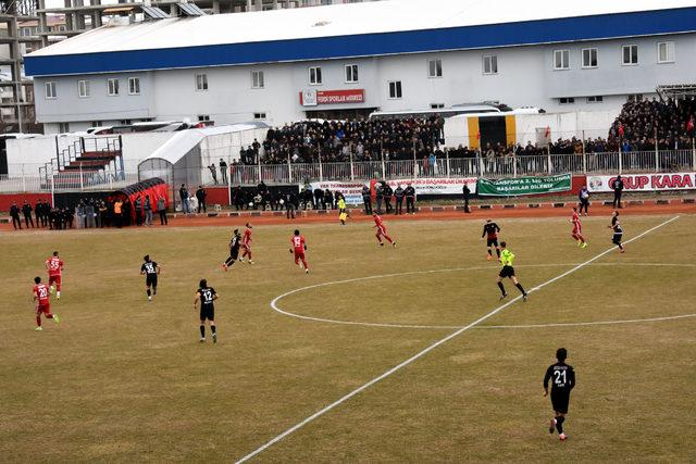 Van Büyükşehir Belediyespor - Anagold 24 Erzincanspor: 0 - 2