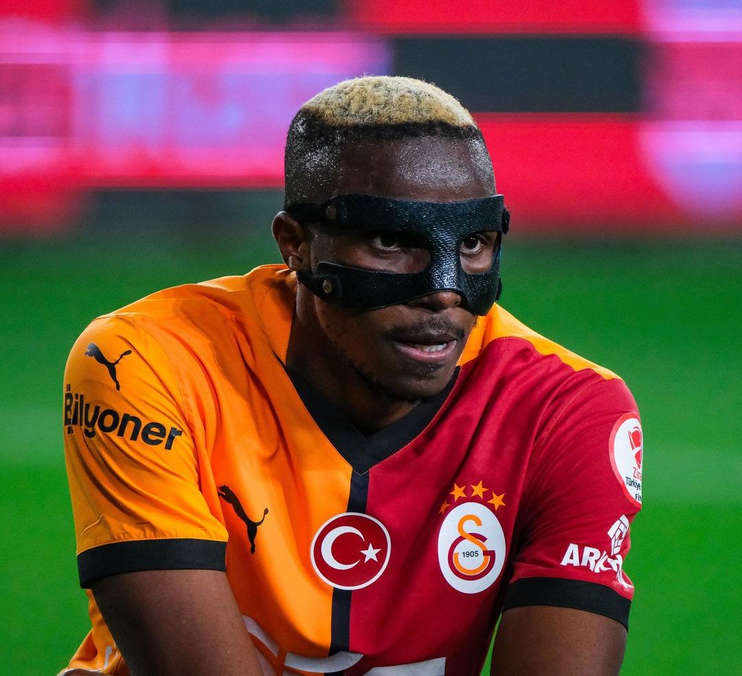 Galatasaray ın Şampiyonlar Ligi kadrosu resmen açıklandı! İşte Frankfurt deplasmanına gidecek kadro... Osimhen in durumu belli oldu 2