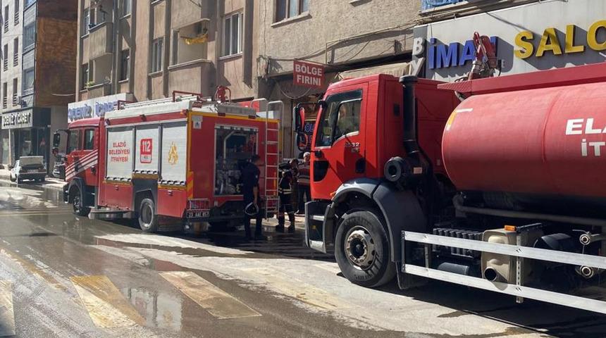 Elazığ'da odunluk yangını! 1 kişi dumandan etkilendi