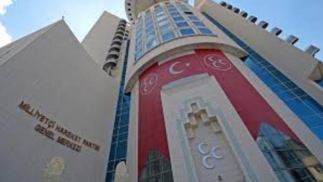 Bayrampaşa Belediyesi'ne yönelik operasyonda gözaltına alınmışlardı! MHP duyurdu: İhraç edildiler