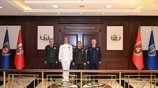 Genelkurmay Başkanı Bayraktaroğlu, kuvvet komutanlarını kabul etti