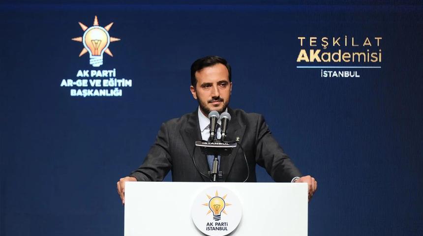 AK Partili Özdemir'den CHP lideri Özel'in iddialarına yanıt: "Müfteri olarak anılacak"