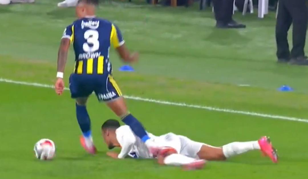 Beşiktaş tan Fenerbahçe maçı sonrası göndermeli paylaşım! "Ne var, ne yok?" 1