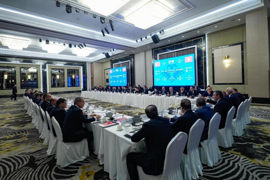Vice President Yilmaz met with Turkish business people in Kyrgyzstan 1