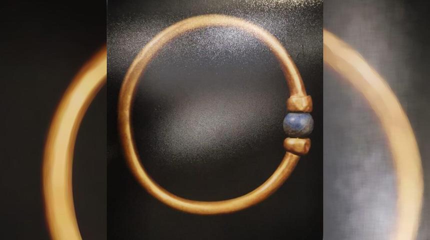 Mısır’da 3 bin yıllık altın bilezik kayboldu