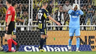 Fenerbahçe-Alanyaspor maçındaki kararları beIN Sport trio ekibi yorumladı! Fenerbahçe-Alanyaspor maçının hakemi Cihan Aydın için ne dediler? beIN Trio ekibinden çok konuşulacak yorum... 2 penaltı verilmeliydi