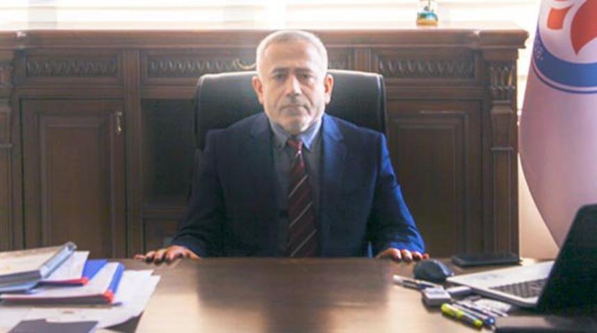 Rekt&ouml;r, 28 adayı eleyip oğlunu araştırma g&ouml;revlisi yaptı