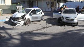 Konya'da iki ayrı kazada 6 kişi yaralandı