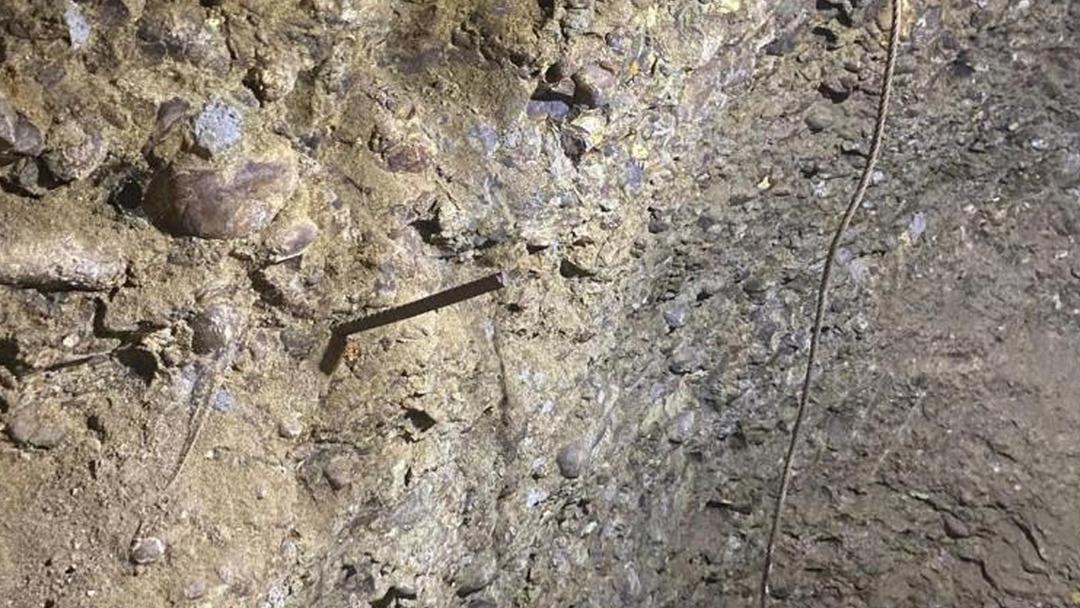 Her şey gördüğü rüyayla başladı, oğlunu da alet etti! Tünelin derinliği 5 katlı apartman boyuna ulaştı... Polisler suçüstü yaptı 4