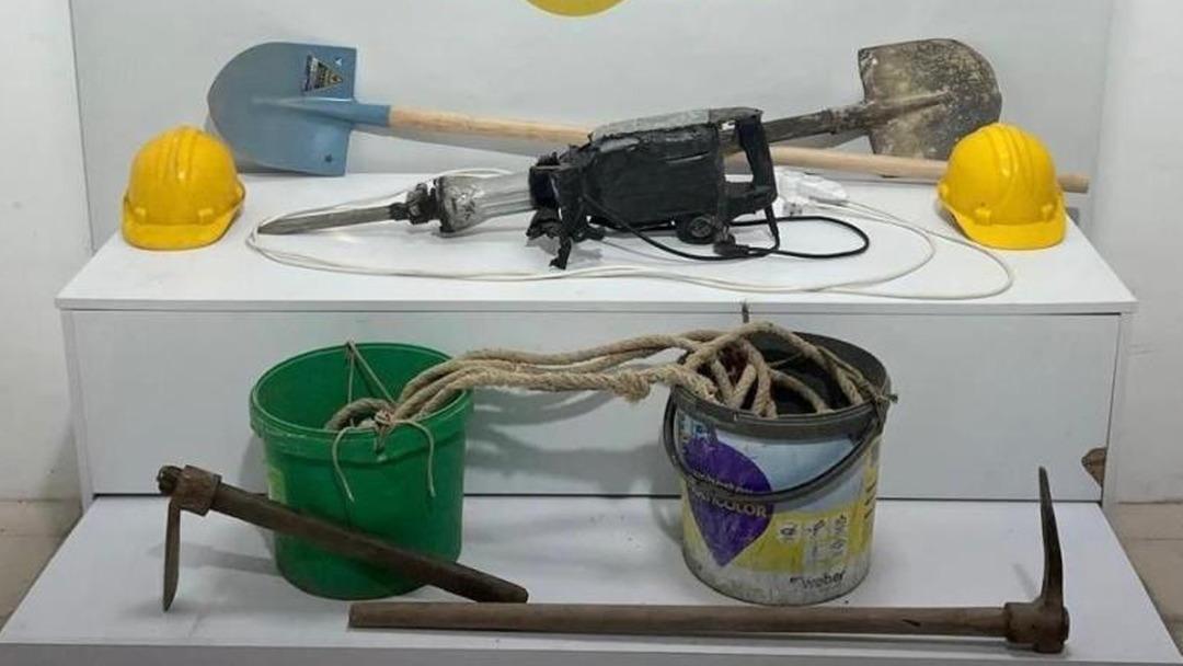 Her şey gördüğü rüyayla başladı, oğlunu da alet etti! Tünelin derinliği 5 katlı apartman boyuna ulaştı... Polisler suçüstü yaptı 5