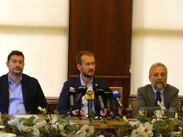 Gençlerbirliği Basın Sözcüsü Çakmaklı: "Amacımız yeniden Arda Gülerler ve İrfan Can Kahveciler yetiştirmek"