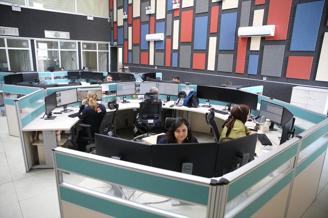 Aynı numara tarafından 6 ayda 3000 kere arandı! Para cezası verip bakın neyle ikna ettiler... 7