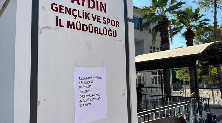 Deprem riski nedeniyle müdürlük binası tahliye edildi