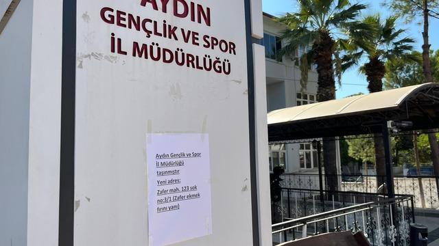 Deprem riski nedeniyle müdürlük binası tahliye edildi