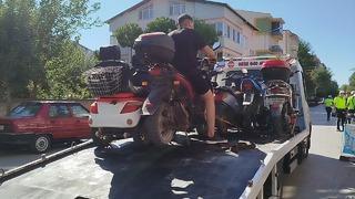 Trafik ekiplerinden sıkı denetim: 15 motosiklet trafikten men edildi