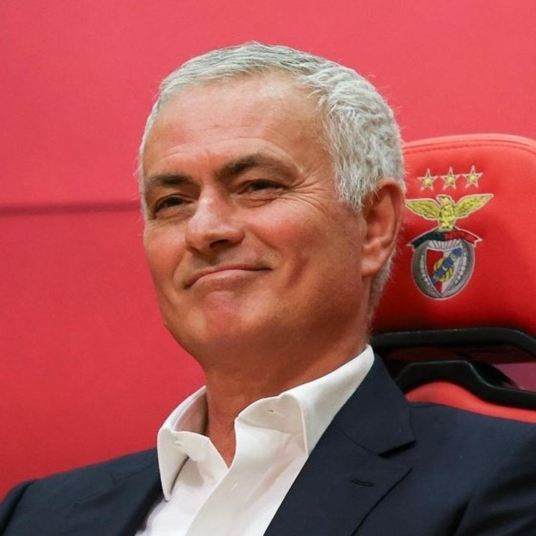 Fenerbahçe den ayrılan ve Benfica ya imza atan Jose Mourinho dan olay yaratacak sözler! "Fenerbahçe’ye gitmekle hata yaptım...   6