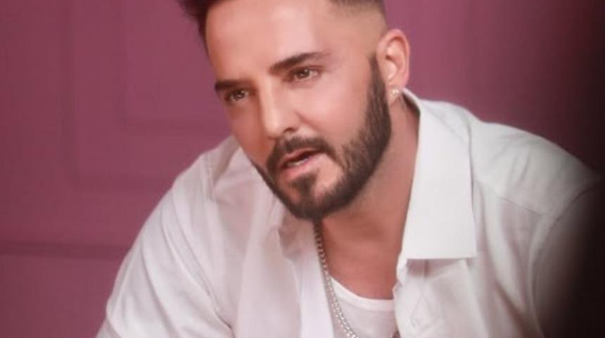 Yıllar sonra ülkeye dönmüştü! Ünlü şarkıcı Gökhan Özen aşkını ilan etti