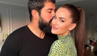 Lüks araçlarını ve evlerini zararına satıyor! Ülkeyi terk edecek iddiası 