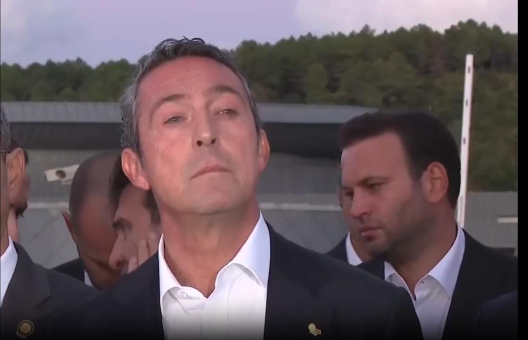 Fenerbahçe Başkanı Ali Koç TFF ile görüşmesinin ardından konuşuyordu! Ezan okundu... Göğe baktı... Dua istedi... 2