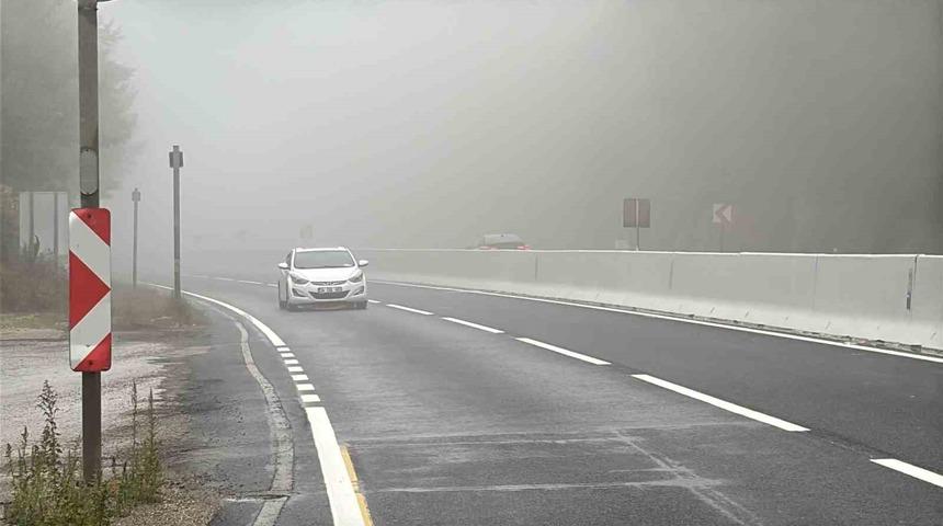 Bolu Dağı’nda sis etkili oluyor: Görüş mesafesi 30 metre