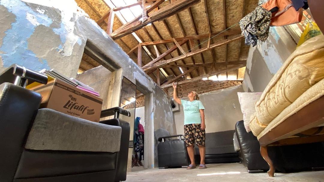 62 yaşındaki kadın çadırda yaşam mücadelesi veriyor: "Bir çatım olsun yeter” 2