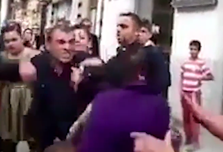 Bu nasıl anne? Yaptığını görenler gözlerine inanamadı G3