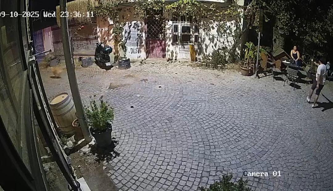 Bir kadın cinayeti daha... Urla daki kan donduran anlar kamerada: Kurşun yağdırdı! 3