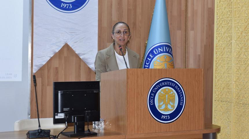 Başhemşirenin doğum izni istediği için görevinden alındığı iddiası tepkilere yol açtı!