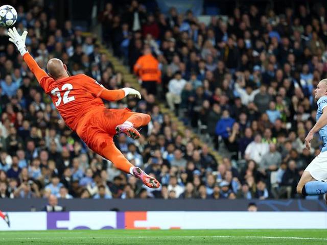 Pep Guardiola'nın takımı Manchester City'de Erling Haaland bu rekoru da kırdı! İlklerin gecesi nefes kesti...