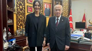 Bahçeli’nin talimatı ile hazırlanmıştı! 'Canların Türküsü' eserini seslendiren Elif Buse Doğan’dan MHP liderine ziyaret…