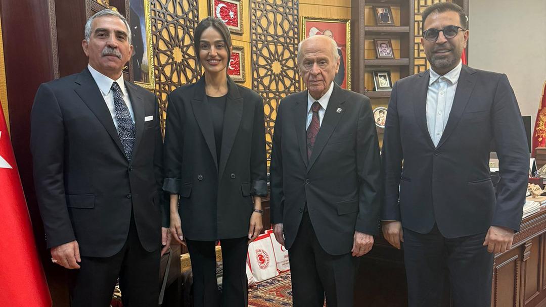 Bahçeli’nin talimatı ile hazırlanmıştı! Canların Türküsü eserini seslendiren Elif Buse Doğan’dan MHP liderine ziyaret… 1
