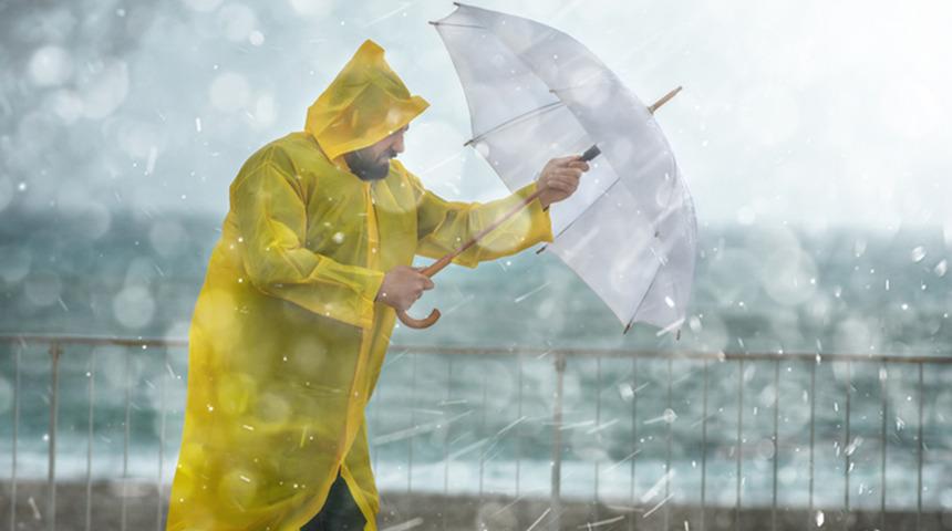 Sağanak yağışlar başladı: Meteoroloji Uzmanı Orhan Şen tehlikelere karşı saat vererek il il uyardı!