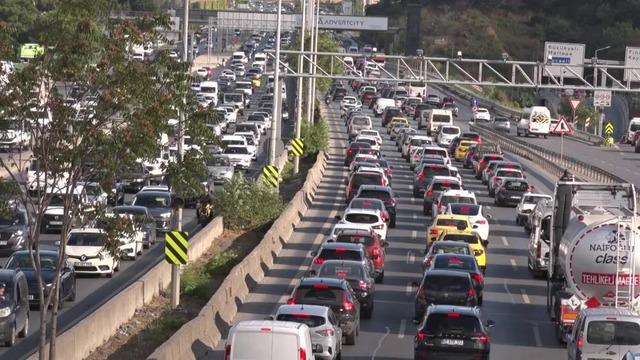 İstanbul'da iş çıkış saatinde trafik yoğunluğu yüzde 71'e ulaştı
