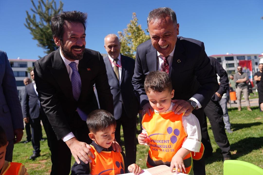 Bingöl de "Bir Anadolu Şenliği" başladı! Kültür, sanat ve geleneksel değerleri buluşturuyor 3