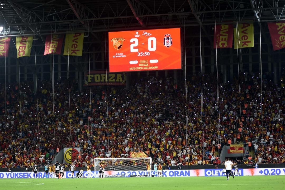 SON DAKİKA: Beşiktaş İzmir de darmadağın! Göztepe, Siyah-Beyazlılar ı 3-0 mağlup etti 5