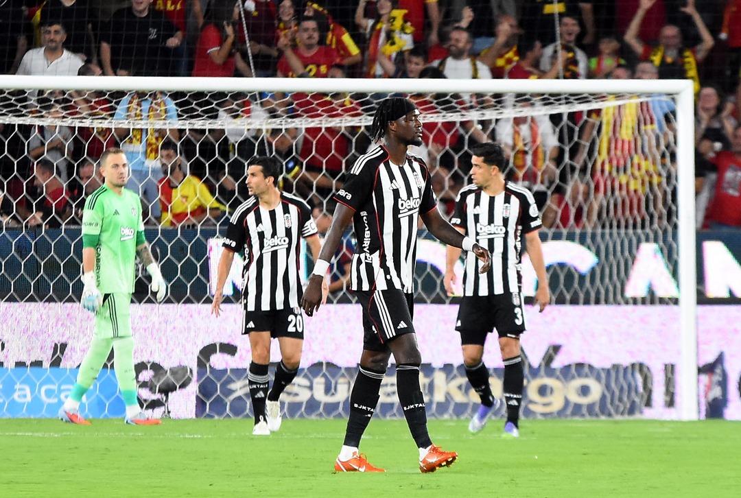 Nihat Kahveci canlı yayında &ccedil;ok sinirlendi! Beşiktaş ve Sergen Yal&ccedil;ın i&ccedil;in &ccedil;ok konuşulacak iddia  4