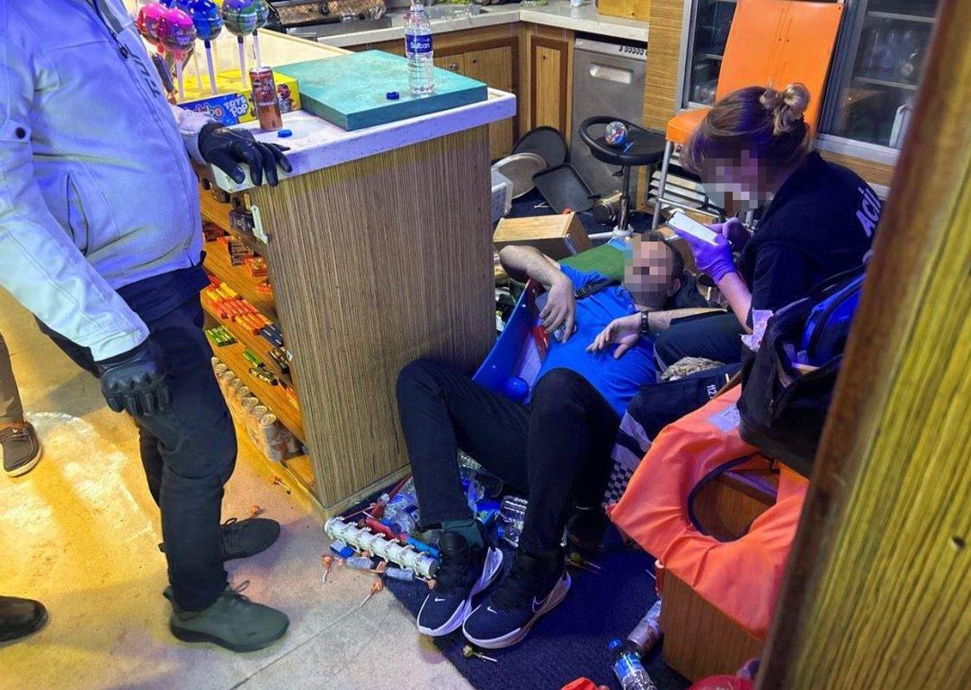 İstanbul Boğazı nda panik anları! Beşiktaş - Üsküdar motoru, kuru yük gemisi ile çarpıştı: 12 yaralı 4
